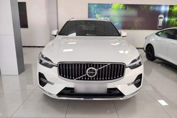 Used Volvo XC60 2024 B5 4x4 Smart Luxury Edition Front