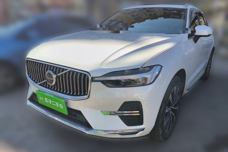 Volvo XC60 2024 B5 4x4 Smart Luxury Edition - Smart Touring