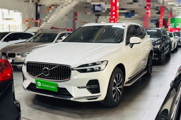 Volvo XC60 2024 B5 4x4 Smart Luxury Edition - Smart Touring