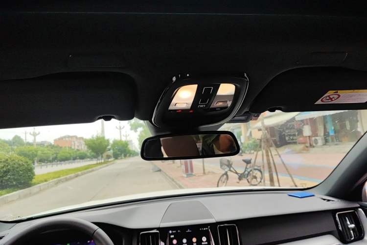 Used Volvo XC60 2024 B5 4x4 Smart Luxury Edition Headliner