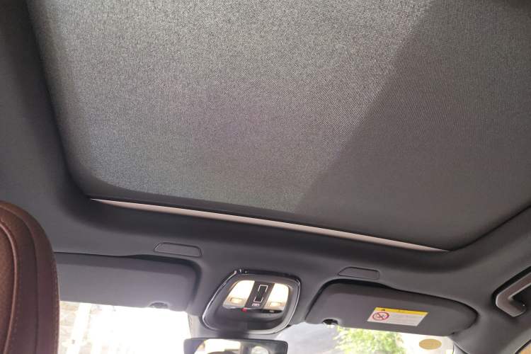 Used Volvo XC60 2024 B5 4x4 Smart Luxury Edition Headliner