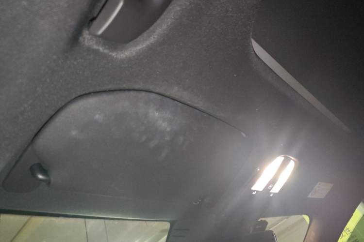 Used Volvo XC60 2024 B5 4x4 Smart Luxury Edition Headliner