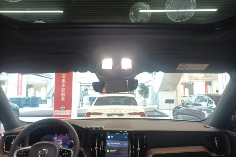 Used Volvo XC60 2024 B5 4x4 Smart Luxury Edition Headliner