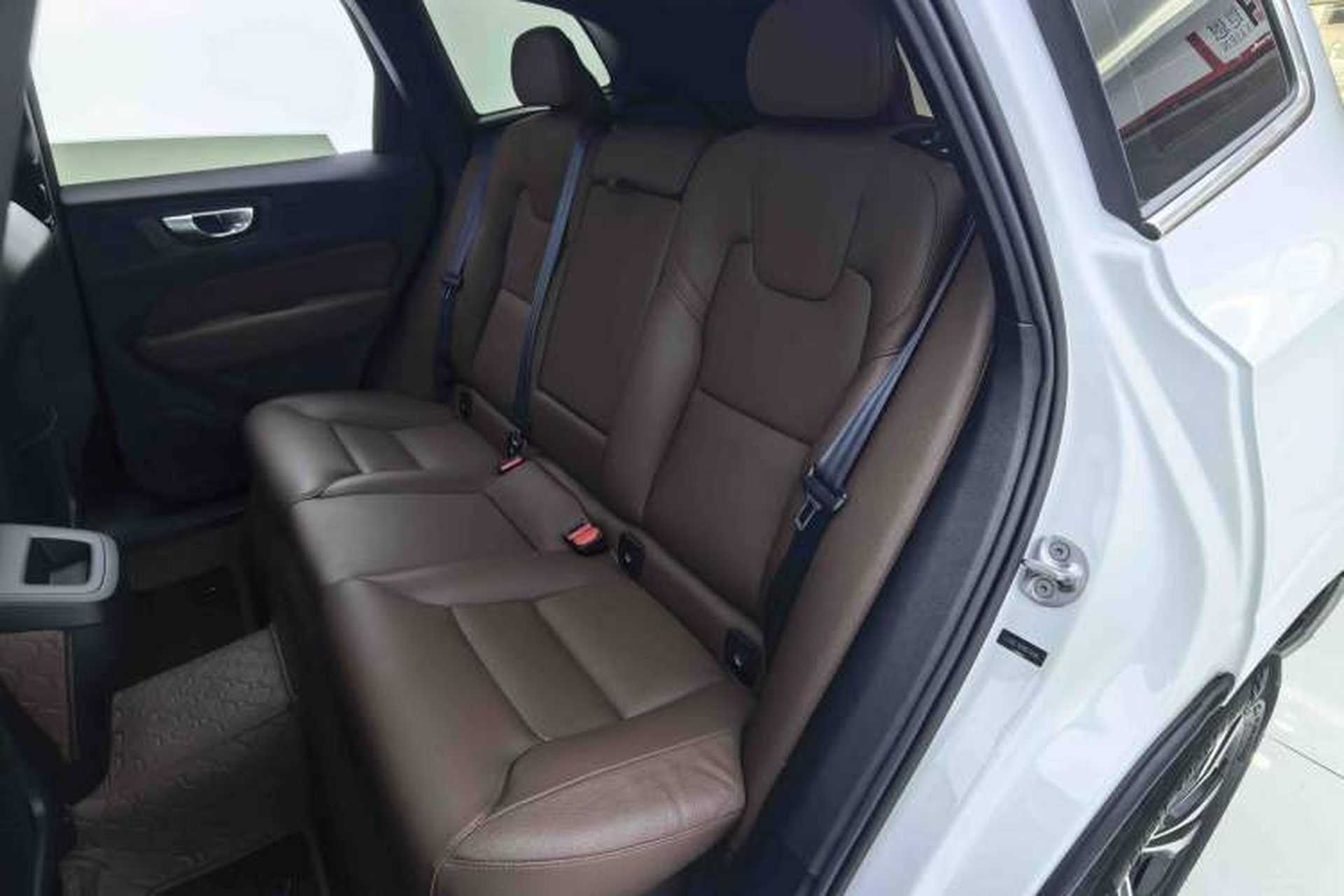 Used Volvo XC60 2024 B5 4x4 Smart Luxury Edition Interior 5
