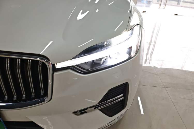 Used Volvo XC60 2024 B5 4x4 Smart Luxury Edition Left Front Headlight