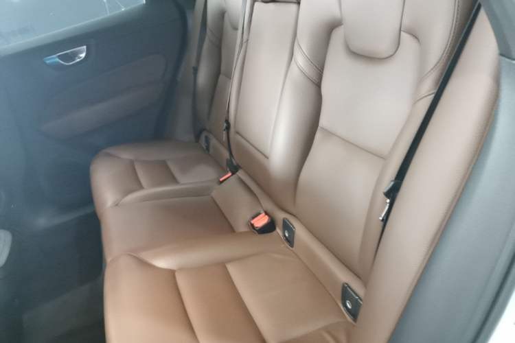 Used Volvo XC60 2024 B5 4x4 Smart Luxury Edition Left Rear Seat