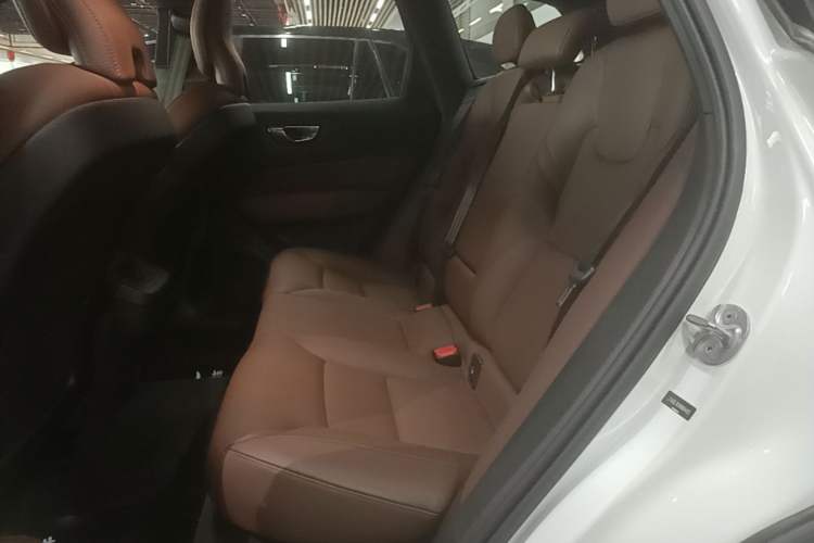Used Volvo XC60 2024 B5 4x4 Smart Luxury Edition Left Rear Seat