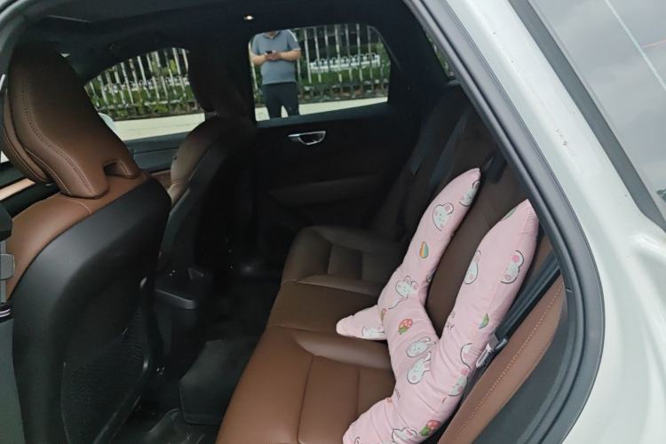 Used Volvo XC60 2024 B5 4x4 Smart Luxury Edition Left Rear Seat