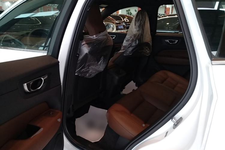 Used Volvo XC60 2024 B5 4x4 Smart Luxury Edition Left Rear Seat
