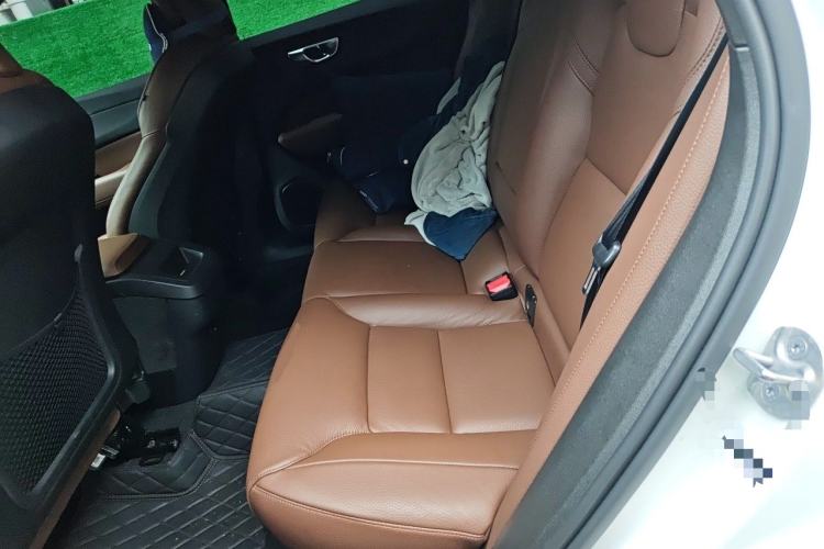 Used Volvo XC60 2024 B5 4x4 Smart Luxury Edition Left Rear Seat