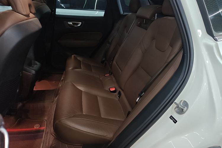Used Volvo XC60 2024 B5 4x4 Smart Luxury Edition Left Rear Seat
