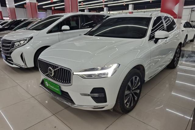 Used Volvo XC60 2024 B5 4x4 Smart Luxury Edition