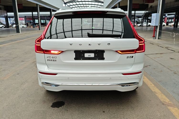 Used Volvo XC60 2024 B5 4x4 Smart Luxury Edition Rear