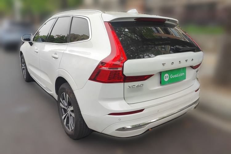 Used Volvo XC60 2024 B5 4x4 Smart Luxury Edition Rear Left 45 Deg