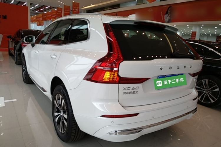 Used Volvo XC60 2024 B5 4x4 Smart Luxury Edition Rear Left 45 Deg