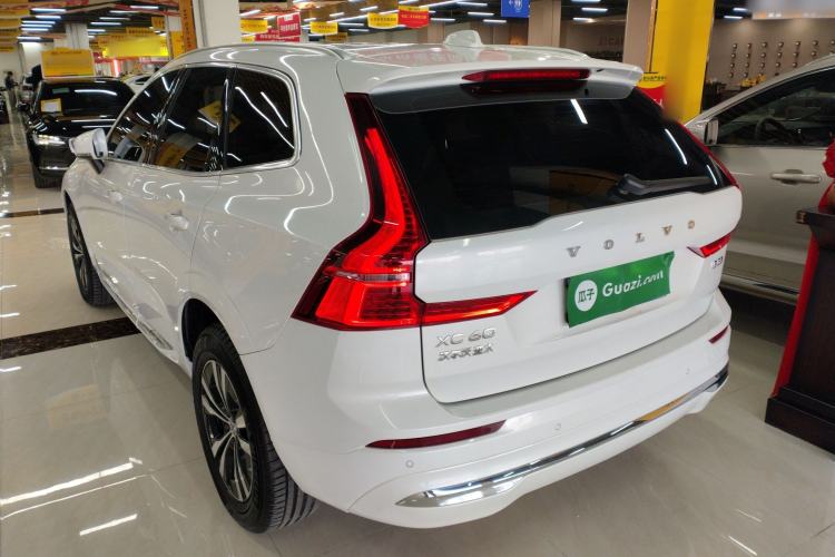 Used Volvo XC60 2024 B5 4x4 Smart Luxury Edition Rear Left 45 Deg