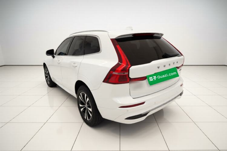 Used Volvo XC60 2024 B5 4x4 Smart Luxury Edition Rear Left 45 Deg