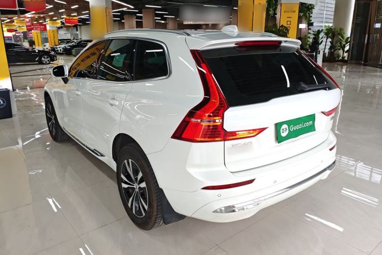 Used Volvo XC60 2024 B5 4x4 Smart Luxury Edition Rear Left 45 Deg
