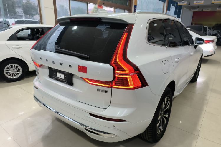Used Volvo XC60 2024 B5 4x4 Smart Luxury Edition Rear Right 45 Deg