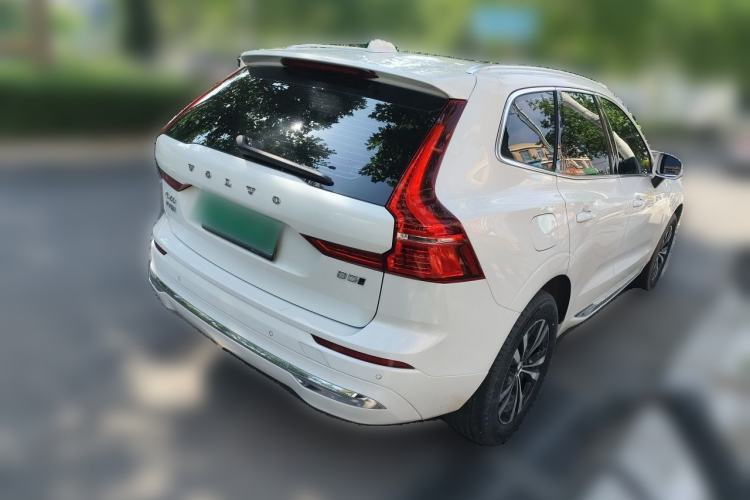 Used Volvo XC60 2024 B5 4x4 Smart Luxury Edition Rear Right 45 Deg