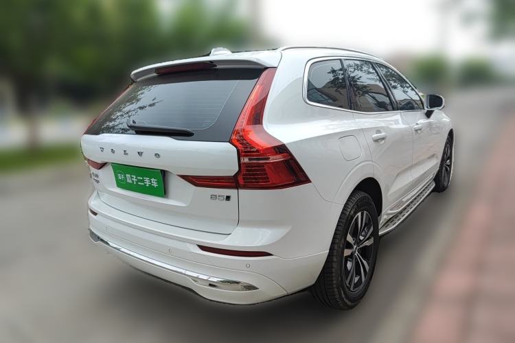 Used Volvo XC60 2024 B5 4x4 Smart Luxury Edition Rear Right 45 Deg