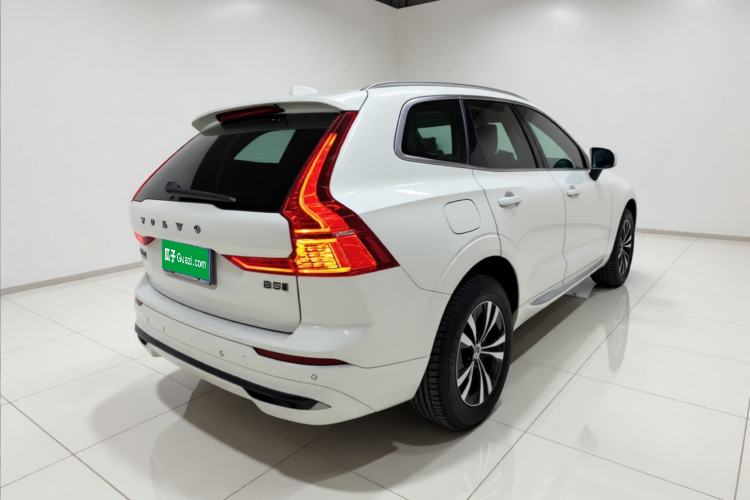 Used Volvo XC60 2024 B5 4x4 Smart Luxury Edition Rear Right 45 Deg
