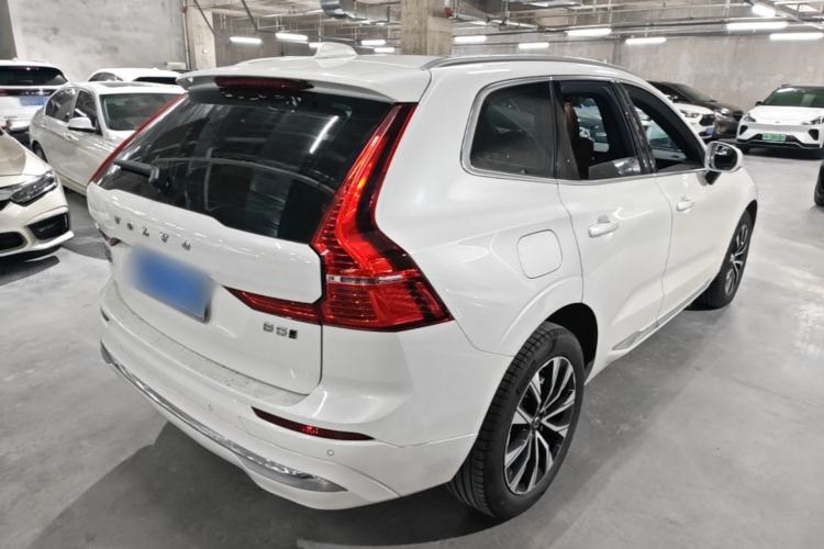 Used Volvo XC60 2024 B5 4x4 Smart Luxury Edition Rear Right 45 Deg