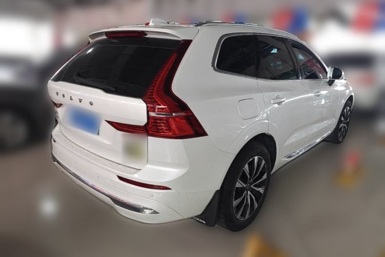 Used Volvo XC60 2024 B5 4x4 Smart Luxury Edition Rear Right 45 Deg