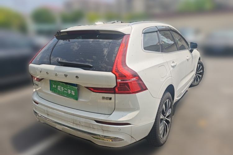 Used Volvo XC60 2024 B5 4x4 Smart Luxury Edition Rear Right 45 Deg