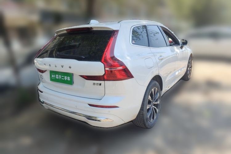 Used Volvo XC60 2024 B5 4x4 Smart Luxury Edition Rear Right 45 Deg