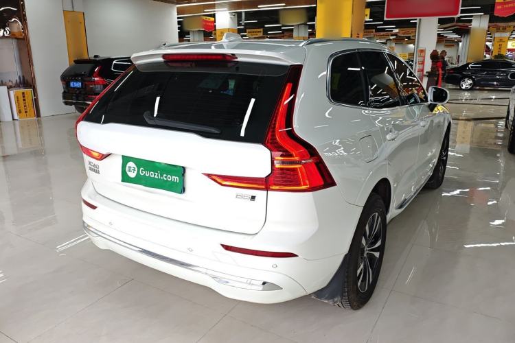 Used Volvo XC60 2024 B5 4x4 Smart Luxury Edition Rear Right 45 Deg