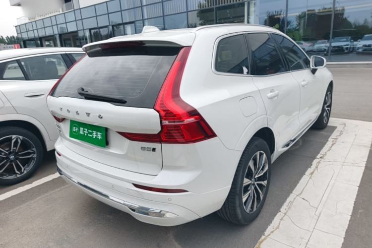 Used Volvo XC60 2024 B5 4x4 Smart Luxury Edition Rear Right 45 Deg
