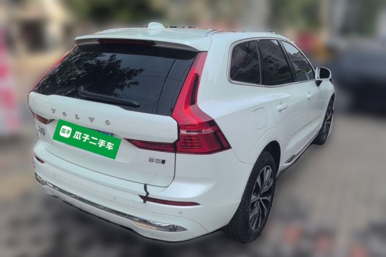 Used Volvo XC60 2024 B5 4x4 Smart Luxury Edition Rear Right 45 Deg
