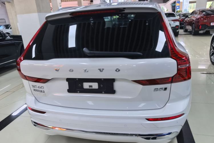 Used Volvo XC60 2024 B5 4x4 Smart Luxury Edition Rear