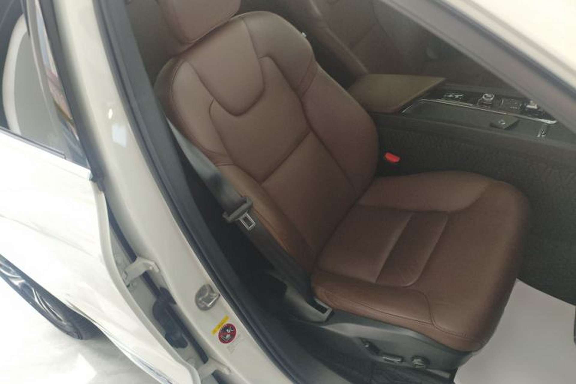 Used Volvo XC60 2024 B5 4x4 Smart Luxury Edition Right Front Seat