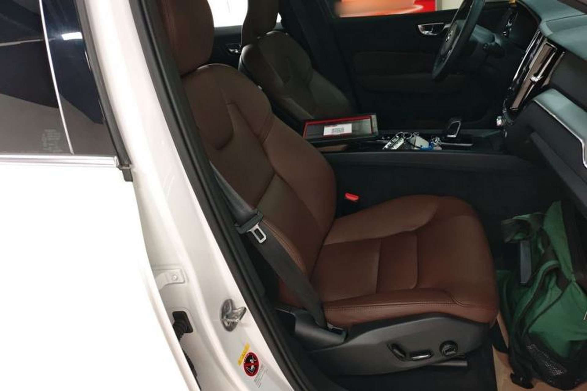 Used Volvo XC60 2024 B5 4x4 Smart Luxury Edition Right Front Seat