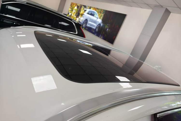 Used Volvo XC60 2024 B5 4x4 Smart Luxury Edition Roof