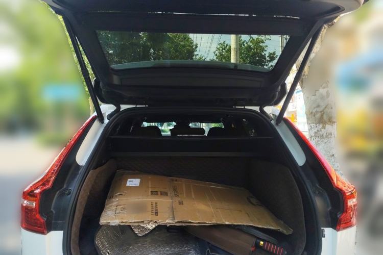 Used Volvo XC60 2024 B5 4x4 Smart Luxury Edition Trunk