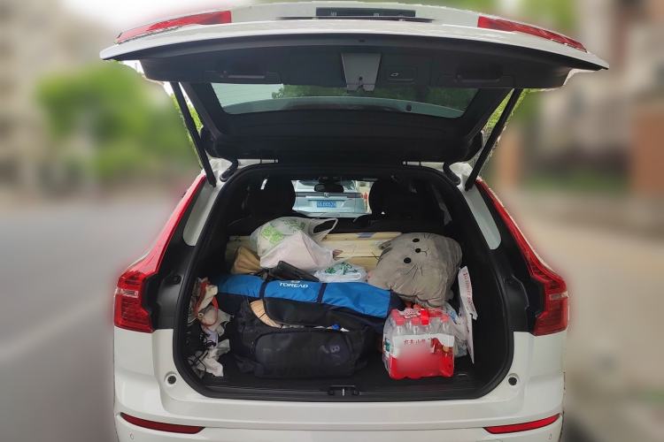Used Volvo XC60 2024 B5 4x4 Smart Luxury Edition Trunk