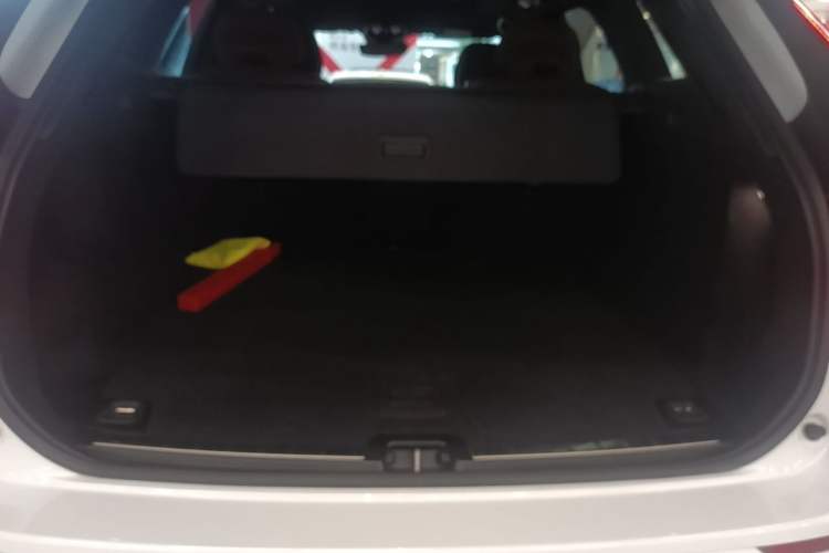Used Volvo XC60 2024 B5 4x4 Smart Luxury Edition Trunk