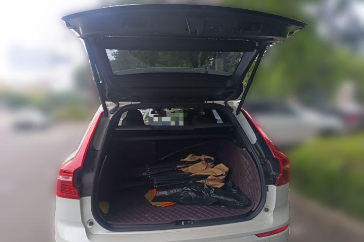 Used Volvo XC60 2024 B5 4x4 Smart Luxury Edition Trunk