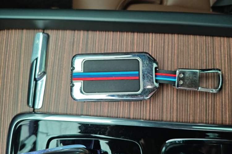 Used Volvo XC60 2024 B5 4x4 Smart Luxury Edition Vehicle Key