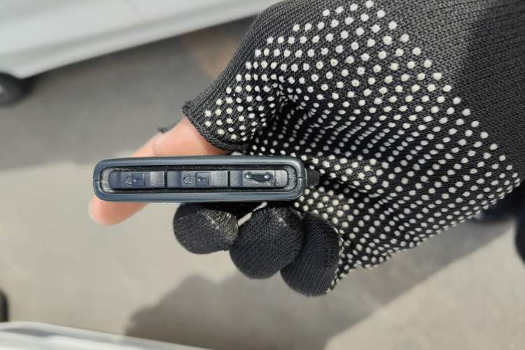 Used Volvo XC60 2024 B5 4x4 Smart Luxury Edition Vehicle Key