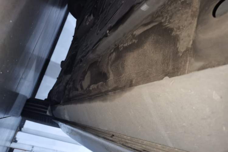 Used Volvo XC60 2024 B5 4x4 Smart Luxury Edition Left Side Sill