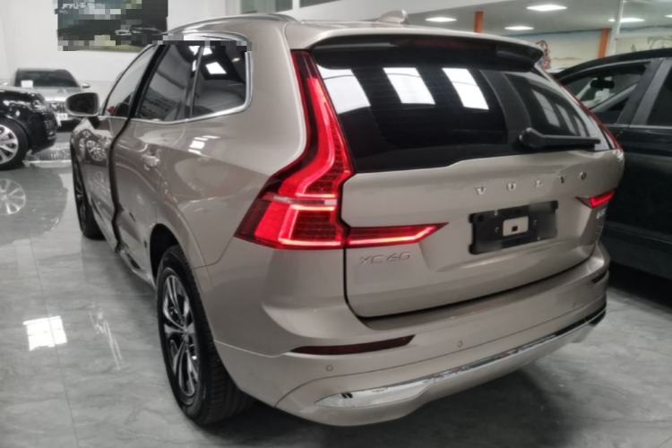 Used Volvo XC60 2024 B5 4x4 Smart Luxury Edition Rear Left 45 Deg