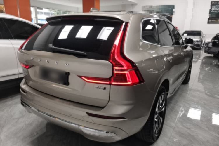 Used Volvo XC60 2024 B5 4x4 Smart Luxury Edition Rear Right 45 Deg
