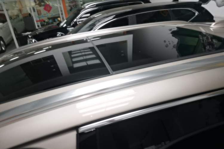 Used Volvo XC60 2024 B5 4x4 Smart Luxury Edition Roof