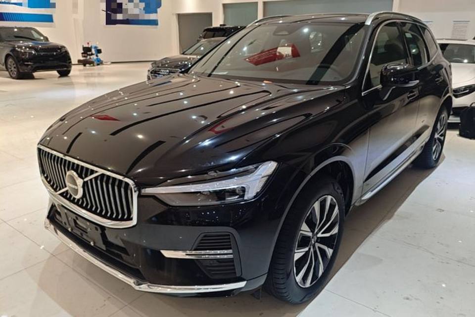 Volvo XC60 2025
