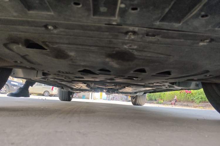 Used Volvo XC60 2025 B5 4x4 Smart Luxury Edition Chassis Front