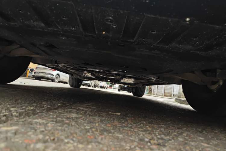 Used Volvo XC60 2025 B5 4x4 Smart Luxury Edition Chassis Front